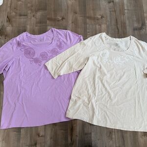 TWO Motto 3/4 Sleeve Shirts 3D Floral Detail Women 2XL Purple Beige